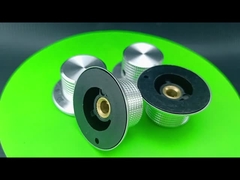 Silberner Aluminiumknopf 37 mm Durchmesser mit Nummer 0-10 Schachtloch 6,4 mm Knopf